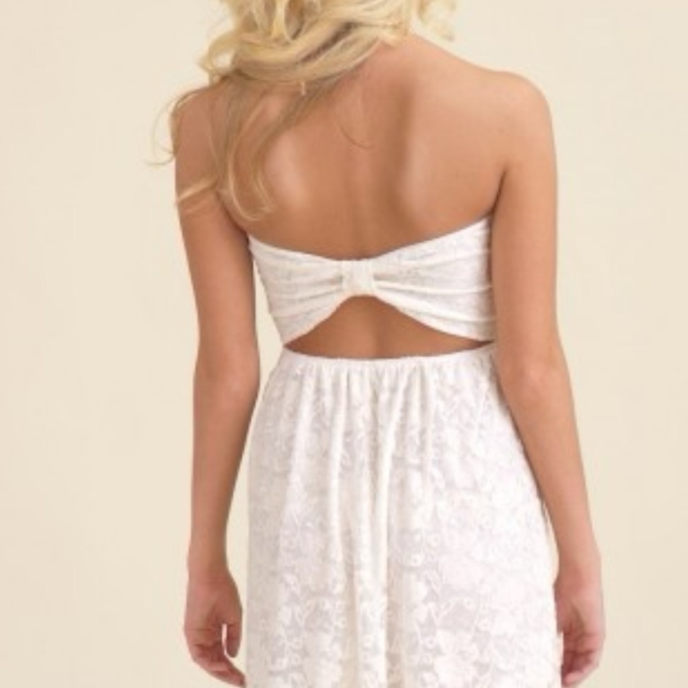 Abercrombie Ivory Puckered Strapless A-Line Lace Dress